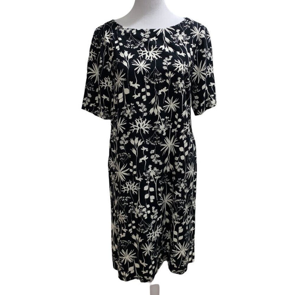 J Jill Women's XSP‎ Black White Tropical Print Short Sleeve Rayon Shift Dress